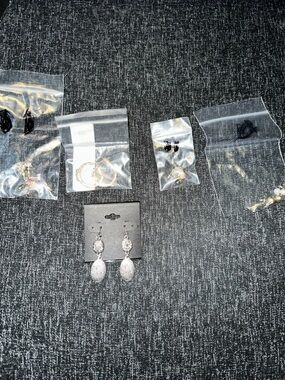 Costume jewelry Earring bundle!